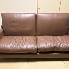 4人掛けソファーの画像
