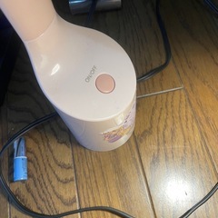 無料　ツインバード　コンセント付きLEDデスクライトの画像