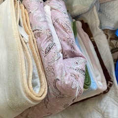 座布団　と寝具の画像