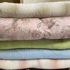 座布団　と寝具の画像