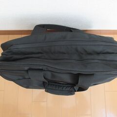 ユニクロ　無地2wayバッグの画像