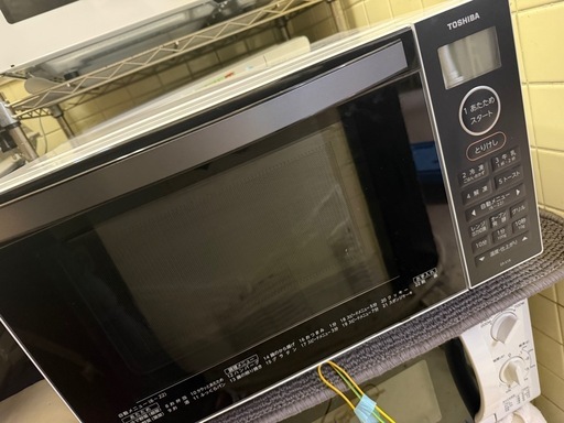 東芝 石窯スチームオーブンレンジ ER-Y60 2024年製 東芝 TOSHIBA 角皿式スチームオーブンレンジ ER-Y60 石窯オーブン 角皿 2024年　TOSHIBA オーブンレンジ　鉄板付き　②