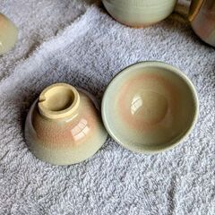 新品未使用 萩焼 徳利と酒杯セット お猪口 おちょこ 酒器セット 木箱の画像