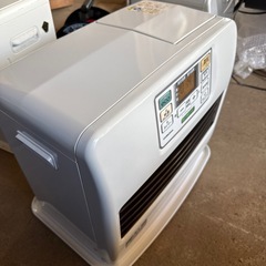 おすすめ！　2022年 美品 12畳コンクリート17畳目安 CORONA　コロナ 石油ファンヒーター FH-ST4622BY の画像