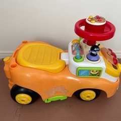 アンパンマン車の画像