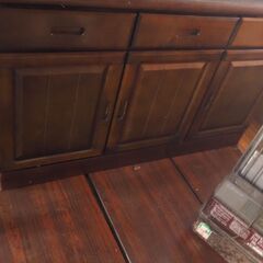 食器棚、カップボード、１３５ｘ４５ｘ１９７の画像