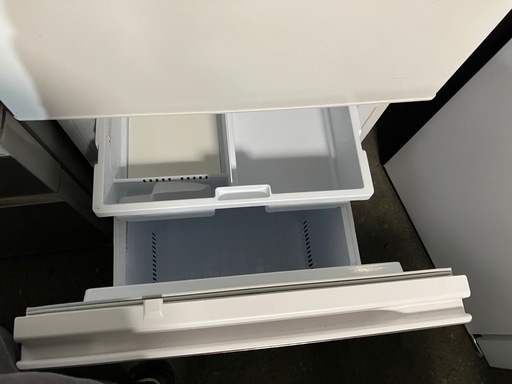 I 2511-334  三菱ノンフロン冷凍冷蔵庫 MR-CX27D-W 2018年製 全定格内容積 272L 動作確認済み キズ 汚れ
