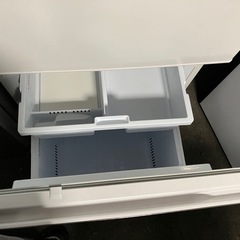 I 2511-334  三菱ノンフロン冷凍冷蔵庫 MR-CX27D-W 2018年製 全定格内容積 272L 動作確認済み キズ 汚れありの画像