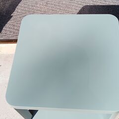 キャスター付き　テーブル　サイズ（約）幅50cm×奥50cm×高50cm　　■近隣配送無料 買取GO‼　栄和店の画像