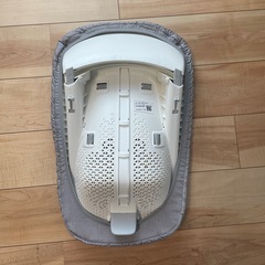 ストッケ　ベビーボーン　グレーの画像