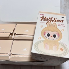 ✨正規品✨ラブブ おすわり labubu have a seatの画像