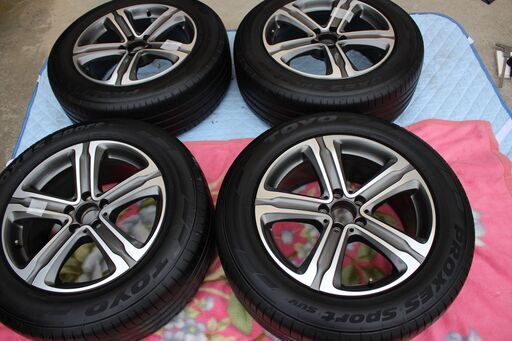 Mercedes-Benz純正ホイル A253401077   TOYOタイヤ PROXES SPORT SUV 235/60 R18 になります。値引き交渉可能