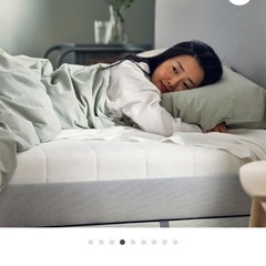 IKEA 無垢木製二段ベッド＋マットレス＋マットレスカバー＋シーツ付の画像