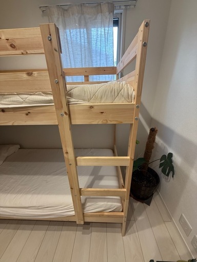 IKEA 無垢木製二段ベッド＋マットレス＋マットレスカバー＋シーツ付