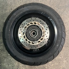 トリシティ　リアホイール　タイヤセットの画像