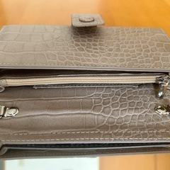 ショルダー財布の画像