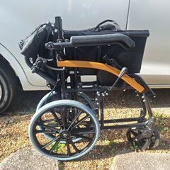 介助用 車椅子の画像