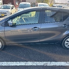 トヨタ　アクア　車検9年8月までありの画像