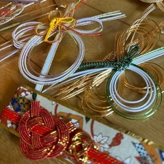 水引き飾り約30個の画像