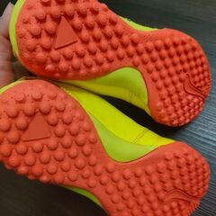 サッカートレーニングシューズ22cmの画像