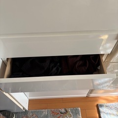 【受取決定 】チェスト　引出し
白の画像