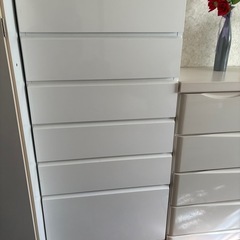 【受取決定 】チェスト　引出し
白の画像