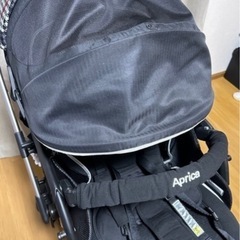 アプリカ　オプティア　ベビーカーの画像