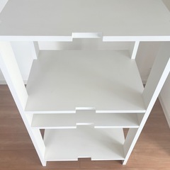 配線溝付き 棚 ホワイト　白 幅約65cm 高さ約116cm 奥行き約50cmの画像