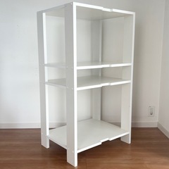 配線溝付き 棚 ホワイト　白 幅約65cm 高さ約116cm 奥行き約50cmの画像