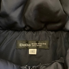 【美品】BeBe 中綿アウター　110cm ネイビー 紺色　リボン　女の子　べべの画像