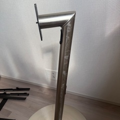 テレビスタンドの画像