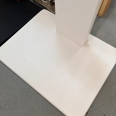 テレビスタンドの画像