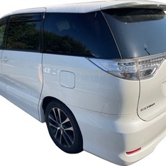 エスティマの画像