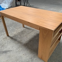 木製デスク　ダイニングテーブルの画像