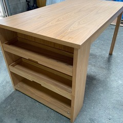 木製デスク　ダイニングテーブルの画像