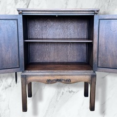 アンティークキャビネット（木製/開閉扉）の画像