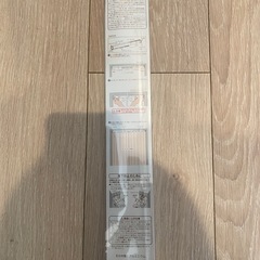 つっぱりカーテンレールの画像