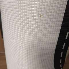 プレイマット ベビーマット 厚手 防水  防音 床暖房対応 動物電車柄 傷ありの画像