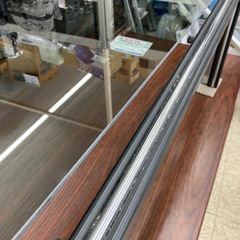 【ジモティー割引で最大15％OFF⭐️】ガラステーブルの画像