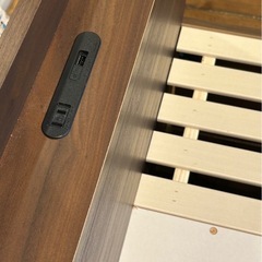 木製すのこ　コンセント収納付きシングルベッドフレーム　ニトリの画像