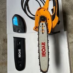 RYOBIチェンソー　箱、取説、チェーンオイル付きの画像