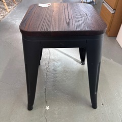 スツールの画像