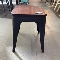 スツールの画像