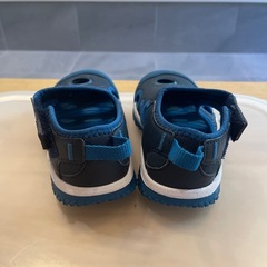 KEEN ベビーサンダル　青　15センチの画像