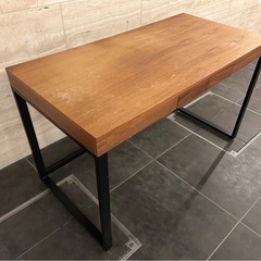 アクタス　ミッドセンチュリー調ワークデスク　木製アイアン脚　PCデスクの画像