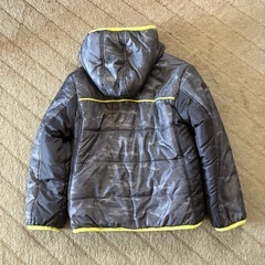 子供服　ジャンパー130の画像