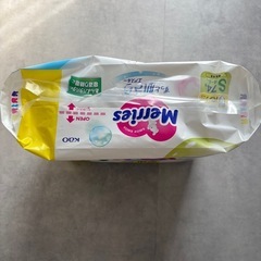 Merries メリーズ　オムツ　パンツ S 74枚
の画像