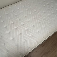 ニトリ　Nスリープ　セミダブルマットレスと収納付きベッドフレームセット　セミダブルベッドの画像