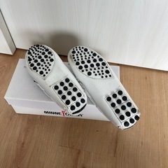 MINNETONKA ホワイト モカシン 靴の画像