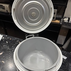 電子ジャーの画像